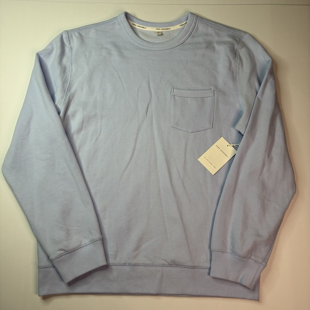 Free Assembly Men's Fleece Crewneck Sweatshirt w Pocket Size M Light Blue NEW